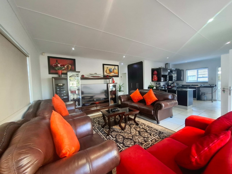 3 Bedroom Property for Sale in Nahoon Valley Park Eastern Cape